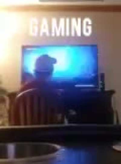 gaming Gaming