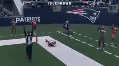The right way to celebrate a TD!