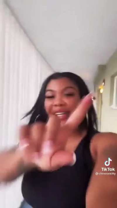 IG story and tiktok