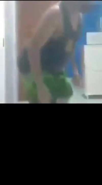 senti esses sons entrando pela minha narina e estourando meu cerebro