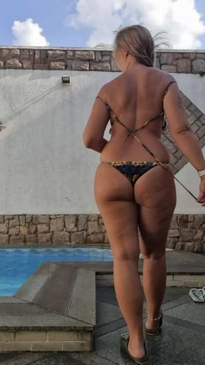 Tlines and Mom's Natural Boobs are a big turn ON appar<wbr>ently<wbr>.(52y<wbr>)