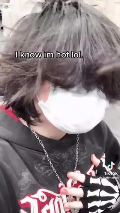 I want that hairstyle so bad but sadly people who have it are cringe