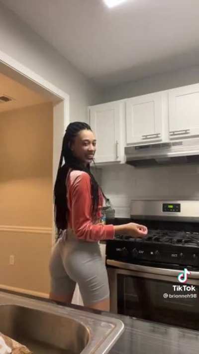 👀