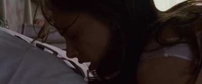 Natalie portman humping a pillow
