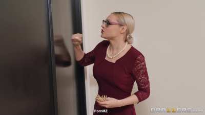 Emma hix takes anal first thing in the morning