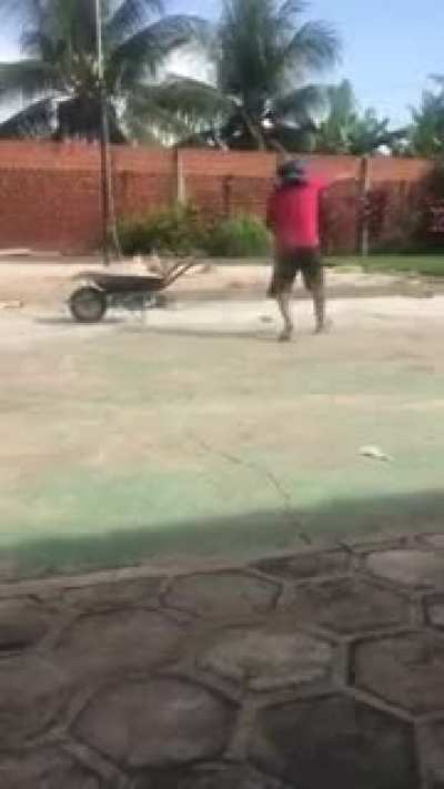 Um post que não é sobre política . (Ativa o som)