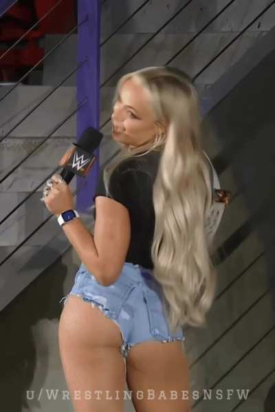 Liv Morgan Went Viral For The Shorts… But That Ass Was The Real Reason 🍑💦