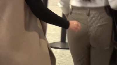 Love her sexy ass