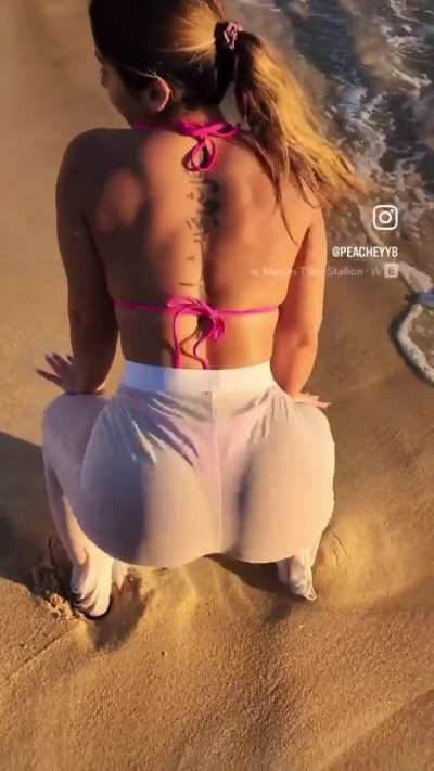Twerking in Wet Azz Pussy! (#WannaBeChallenge)!