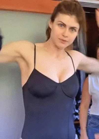 Alexandra Daddario