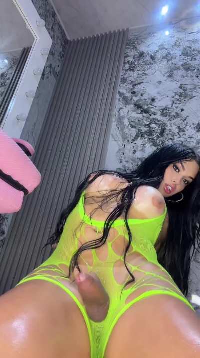 Do you have a girlcock in your life already, or are you looking? 💋