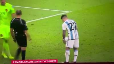 Netherlands GK Noppert trying to make Lautaro Martínez nervous before his penalty shot
