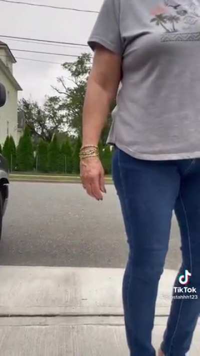 Racist karen freaks out in front of womans home