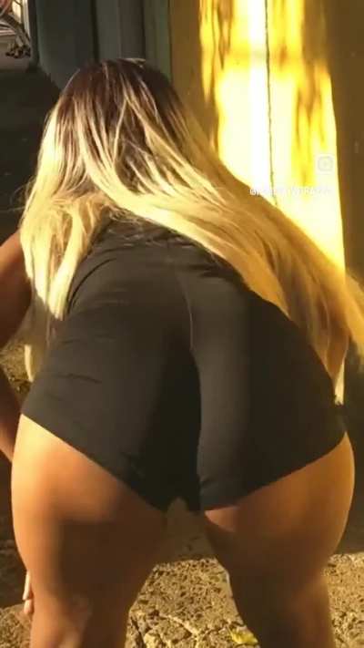 Essa bunda grande
