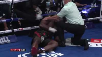 Alexander Povetkin knocks out Dillian Whyte with a sneaky uppercut, ending Whyte’s reign as longest ever WBC mandatory