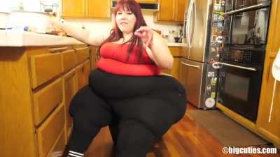 saddie in the kitchen