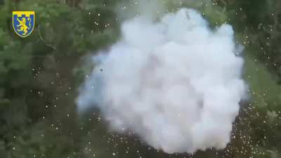 In one of the directions, Ukrainian troops destroyed a Murom-M video surveillance complex of the occupiers with a Kamikaze UAV. Gratitude to partner countries for providing weapons and military equipment to Ukraine.