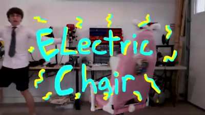 Michael Reeves testing out his homemade electric chair