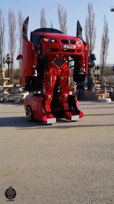 Letrons – первая в мире BMW, способная превращаться в трансформера