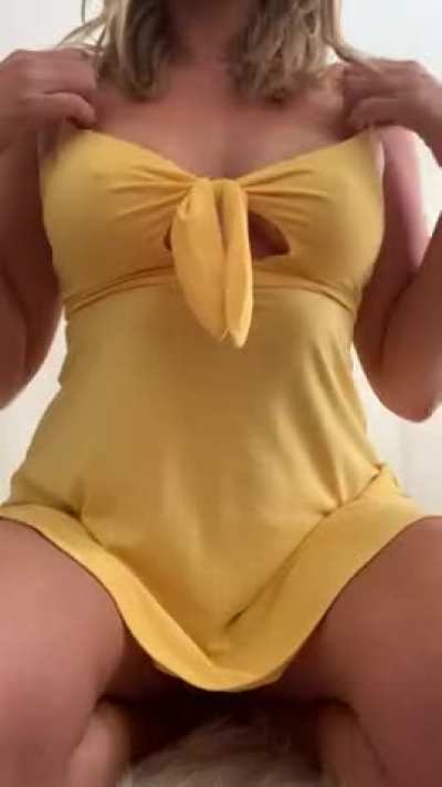 💛 Happy Friday💛. (Drop)