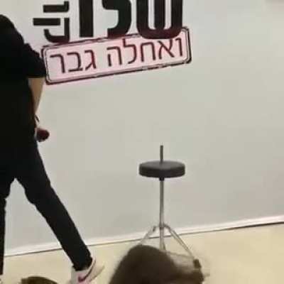 the entire history of israel from inception to destruction, based on psychological warfare and lies, in under 20 seconds.