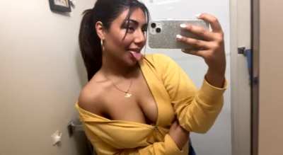 being on the train toilet is always fun but alone it get's a little boring from time to time - can i be ur fuckdoll?