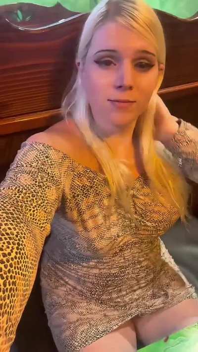 31 [F] out in my snakeskin dress 💝