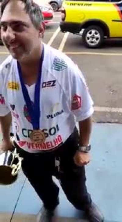 Comemorando o título