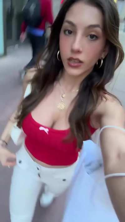👀👀