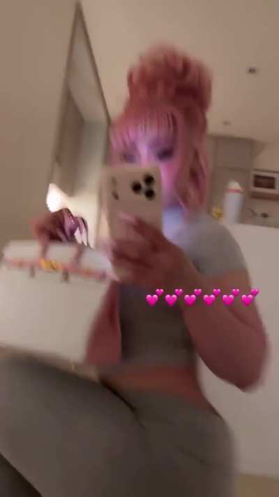 Ice spice sexy ass