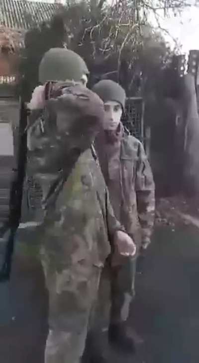 Війна це погано, але армія робить з хлопців - чоловіків