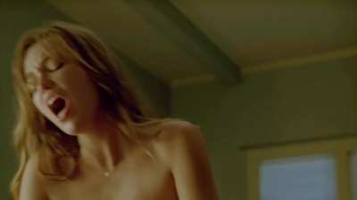 Lili Simmons