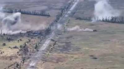 Scenes of a Russian assault near Marinka / Pobjeda, their vehicles try to advance while Ukrainian artillery hits next to them, one vehicle manages to dismount some soldiers [September 2024]