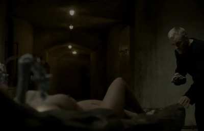 Léa Seydoux in Crimes of the Future