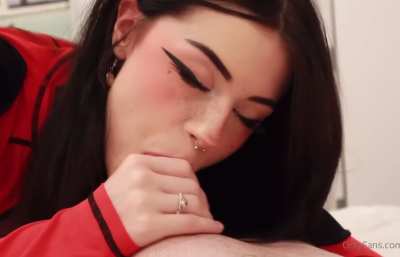 she kissed his dick after the cum damn