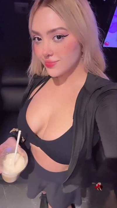 👀👀