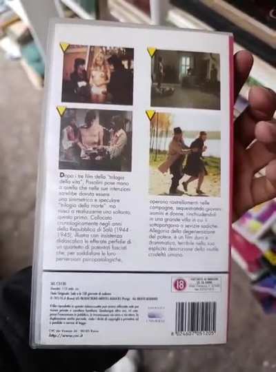 Hace unos meses tuve en mis manos una copia VHS de Saló o Los 120 días de Sodoma edición italiana