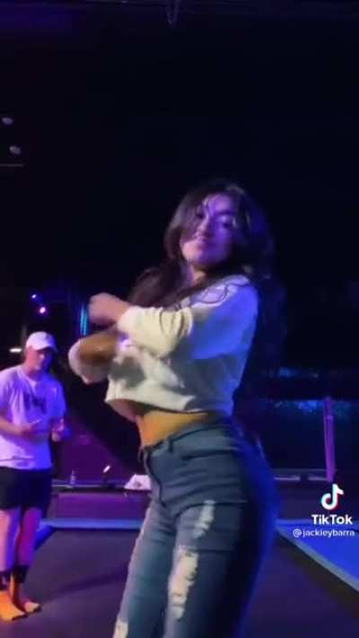 😳