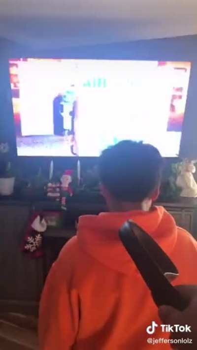Gotta start em young (credit to @jeffersonlolz on TikTok)