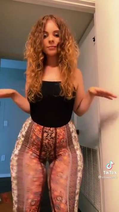 Thighs thighing