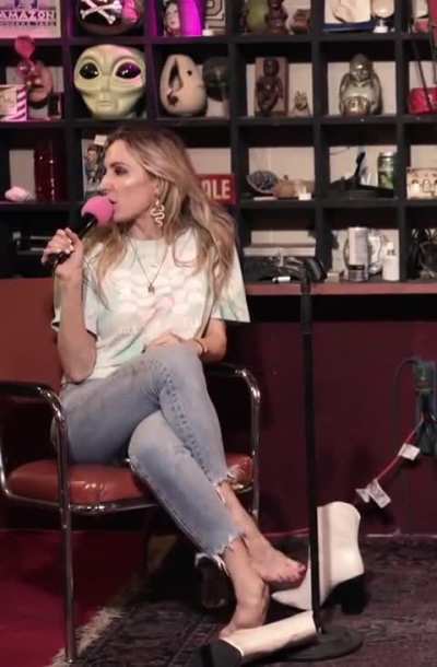 Nikki Glaser