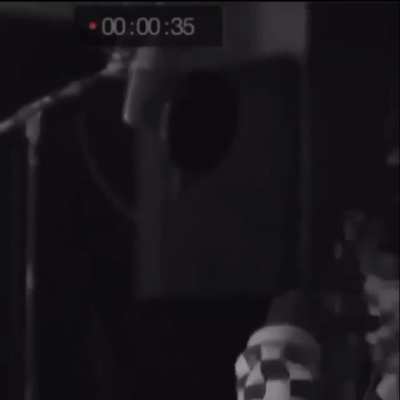 Juice recording Scared of Love