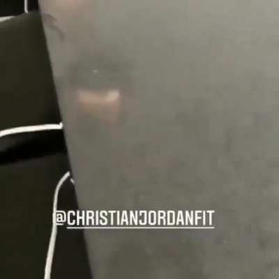A chris .