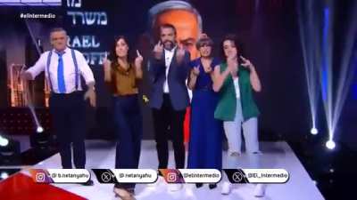 Netanyahu is met with a middle-finger salute during a live broadcast in Spain.