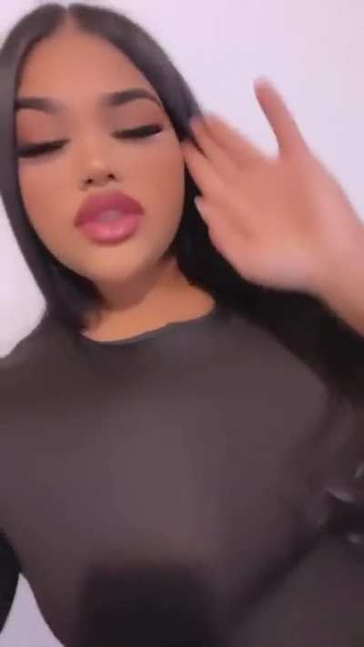 🤭