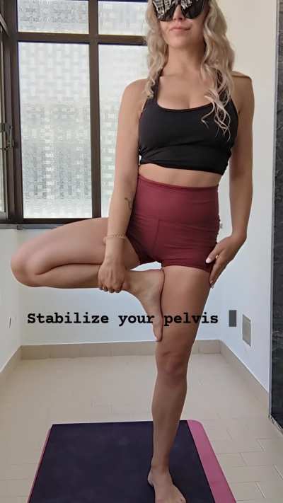 Where do your eyes go first [F]