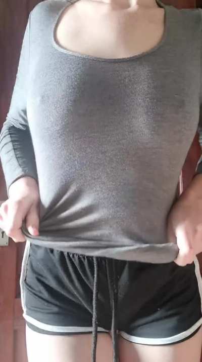 Quick tittydrop 💦