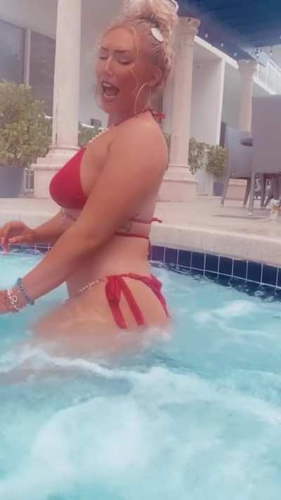 Nikkita Lyons
