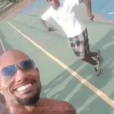 😀 😐
