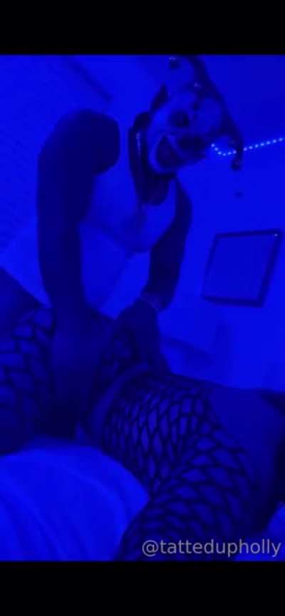 Tatte<wbr>d.up.<wbr>holly backshots